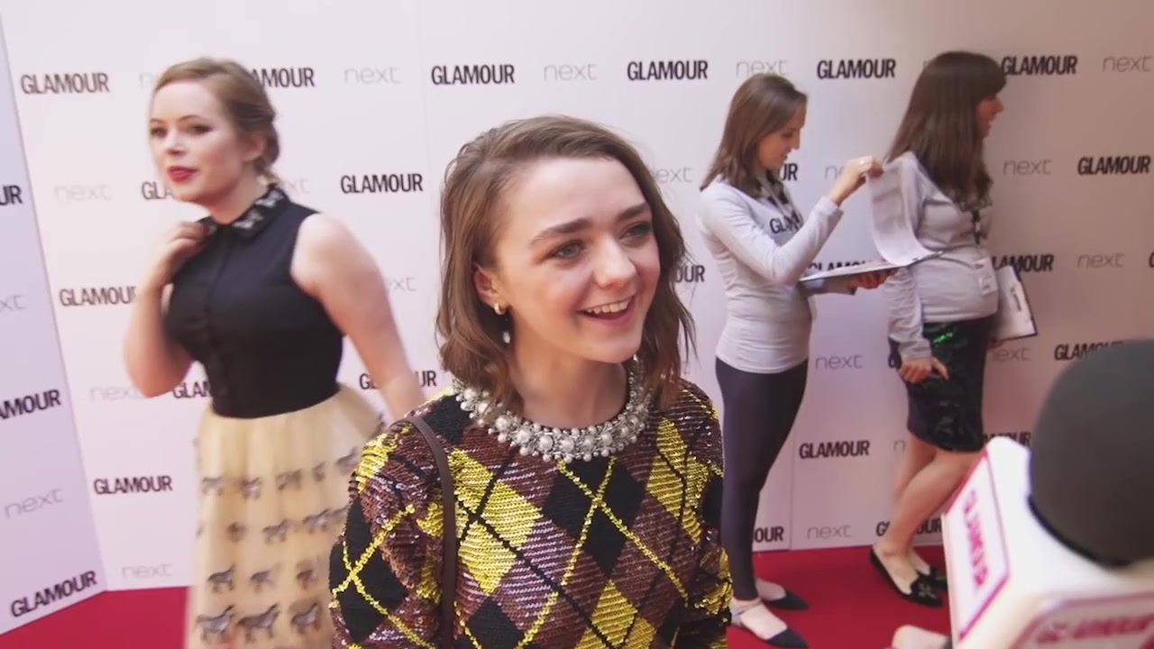 Maisie_Williams_Game_of_Thrones_Interview_Glamour_Awards_2015_62.jpg