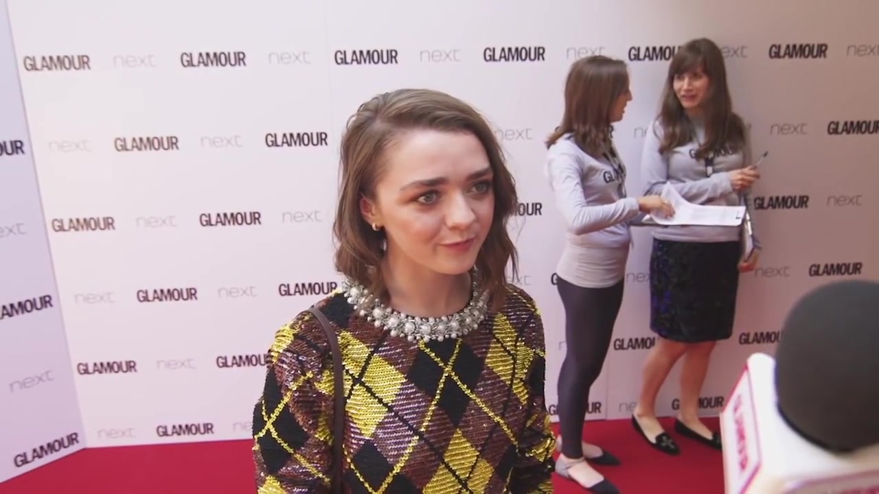 Maisie_Williams_Game_of_Thrones_Interview_Glamour_Awards_2015_68.jpg