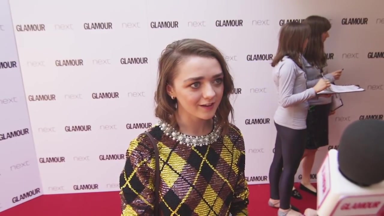 Maisie_Williams_Game_of_Thrones_Interview_Glamour_Awards_2015_74.jpg