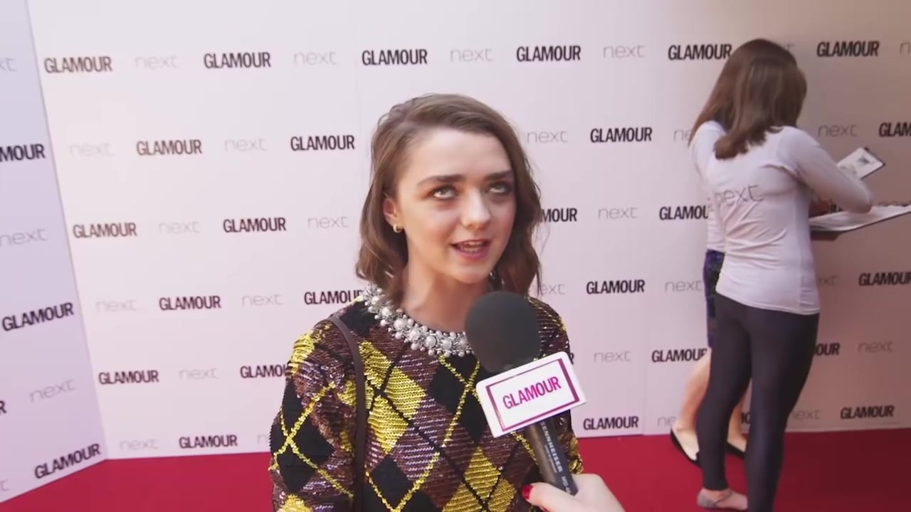 Maisie_Williams_Game_of_Thrones_Interview_Glamour_Awards_2015_95.jpg