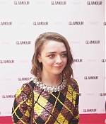 Maisie_Williams_Game_of_Thrones_Interview_Glamour_Awards_2015_05.jpg