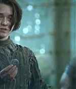 Maisie_Williams_Talks_Games_Of_Thrones_Season_5_133.jpg