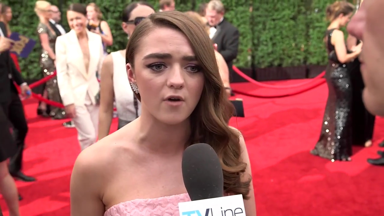 Maisie_Williams_Game_Of_Thrones_Interview_Emmys_2015_0043.jpg