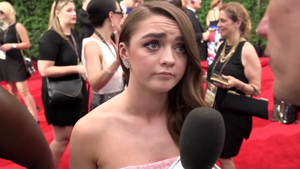 Maisie_Williams_Game_Of_Thrones_Interview_Emmys_2015_0062.jpg