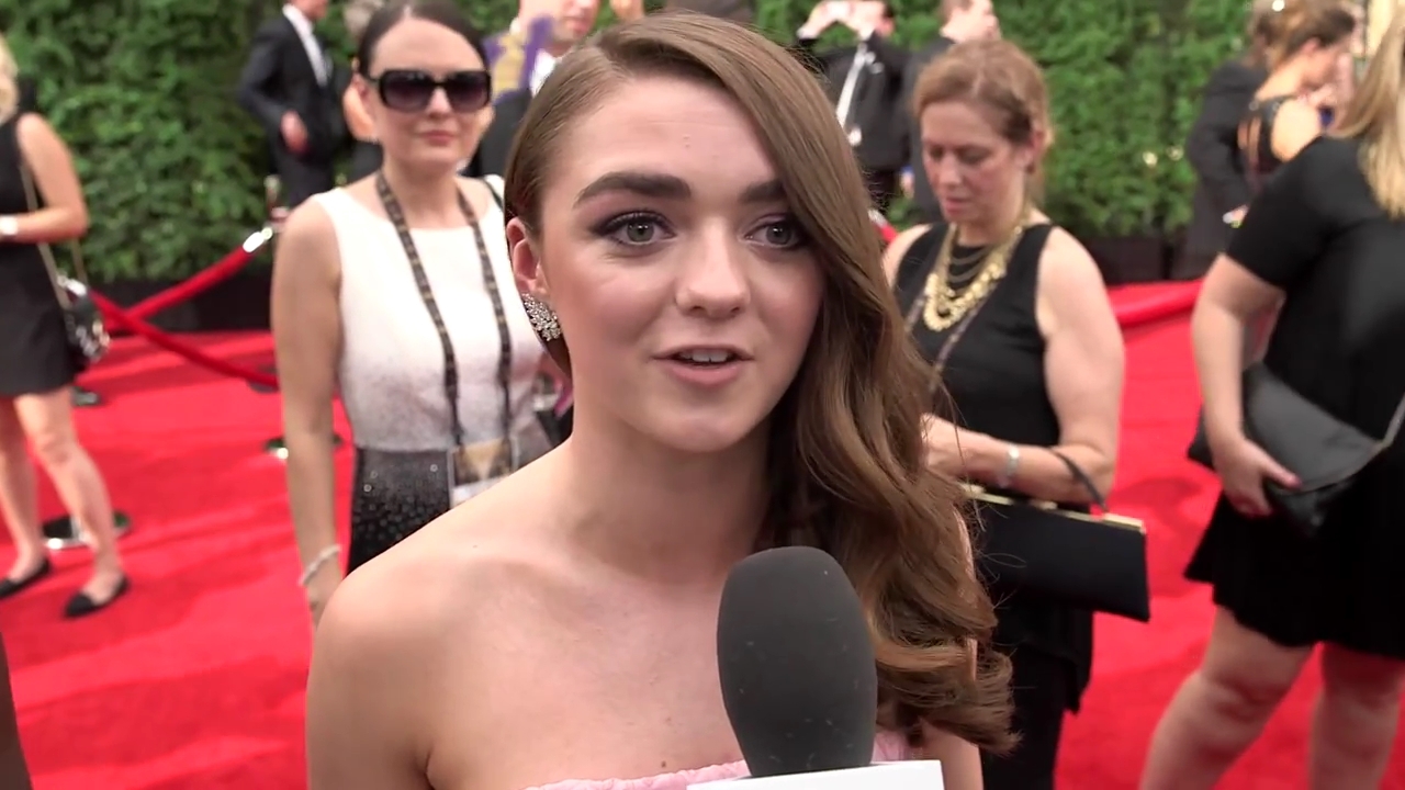 Maisie_Williams_Game_Of_Thrones_Interview_Emmys_2015_0076.jpg