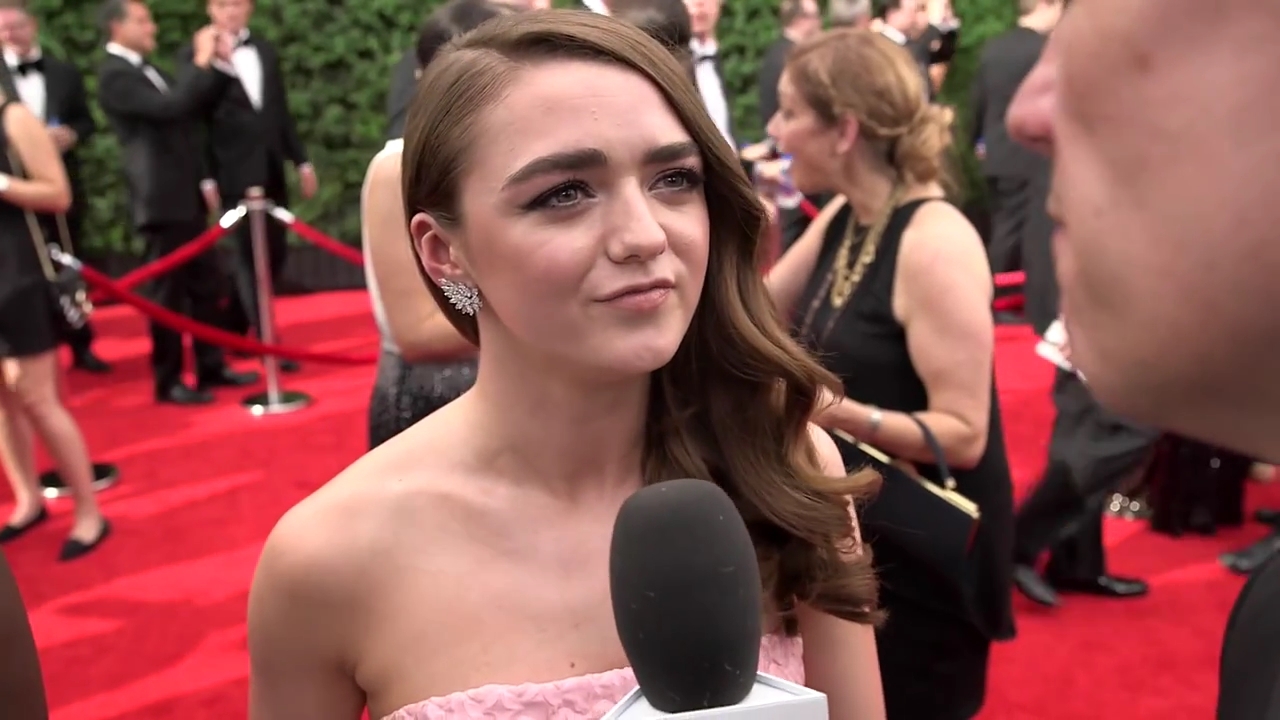 Maisie_Williams_Game_Of_Thrones_Interview_Emmys_2015_0090.jpg