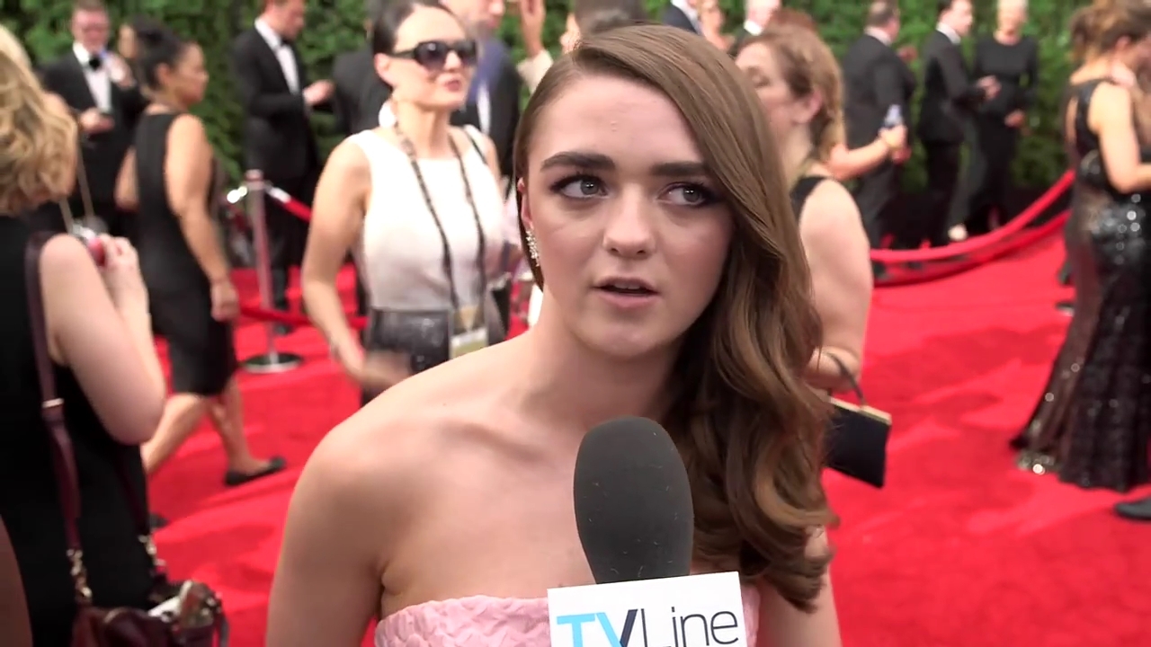 Maisie_Williams_Game_Of_Thrones_Interview_Emmys_2015_0098.jpg