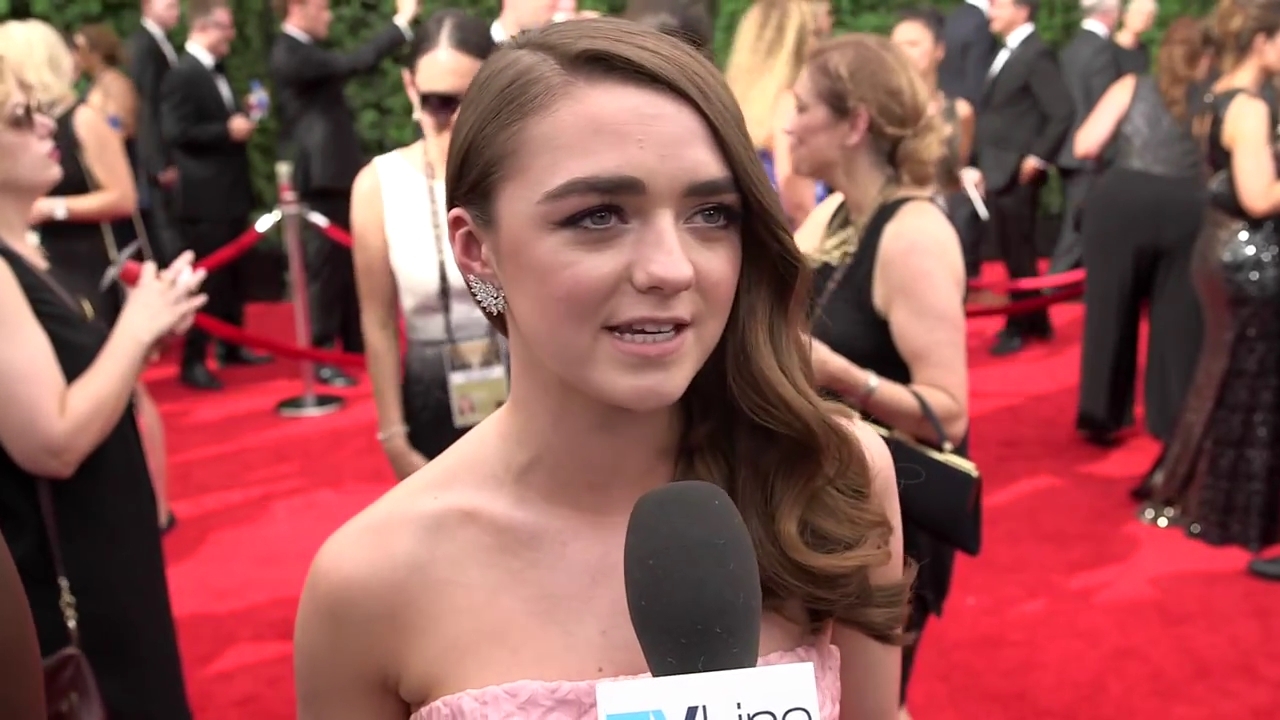 Maisie_Williams_Game_Of_Thrones_Interview_Emmys_2015_0106.jpg