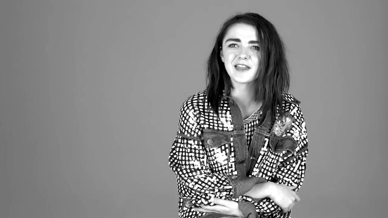 Maisie_Williams_plays__Would_You_Rather__with_GLAMOUR__55.jpg