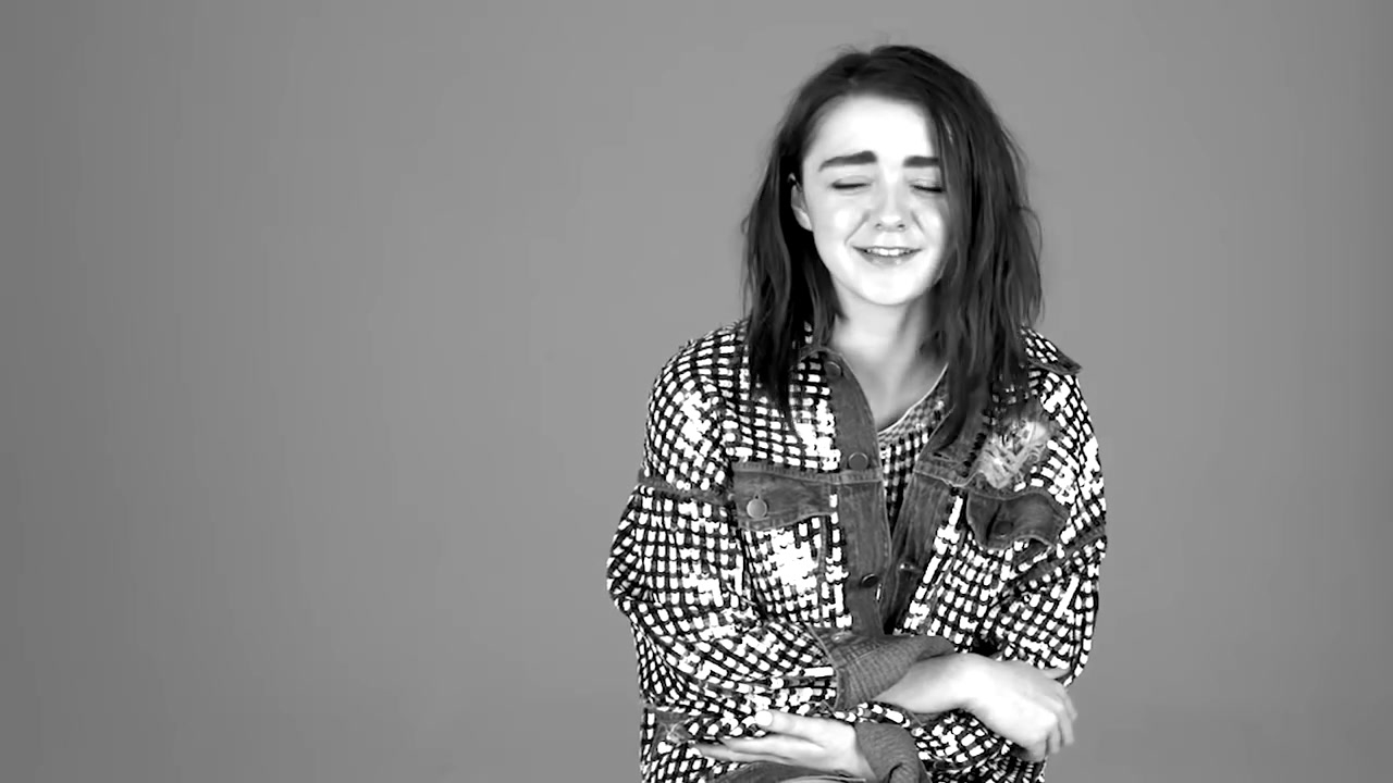 Maisie_Williams_plays__Would_You_Rather__with_GLAMOUR__69.jpg