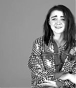 Maisie_Williams_plays__Would_You_Rather__with_GLAMOUR__70.jpg
