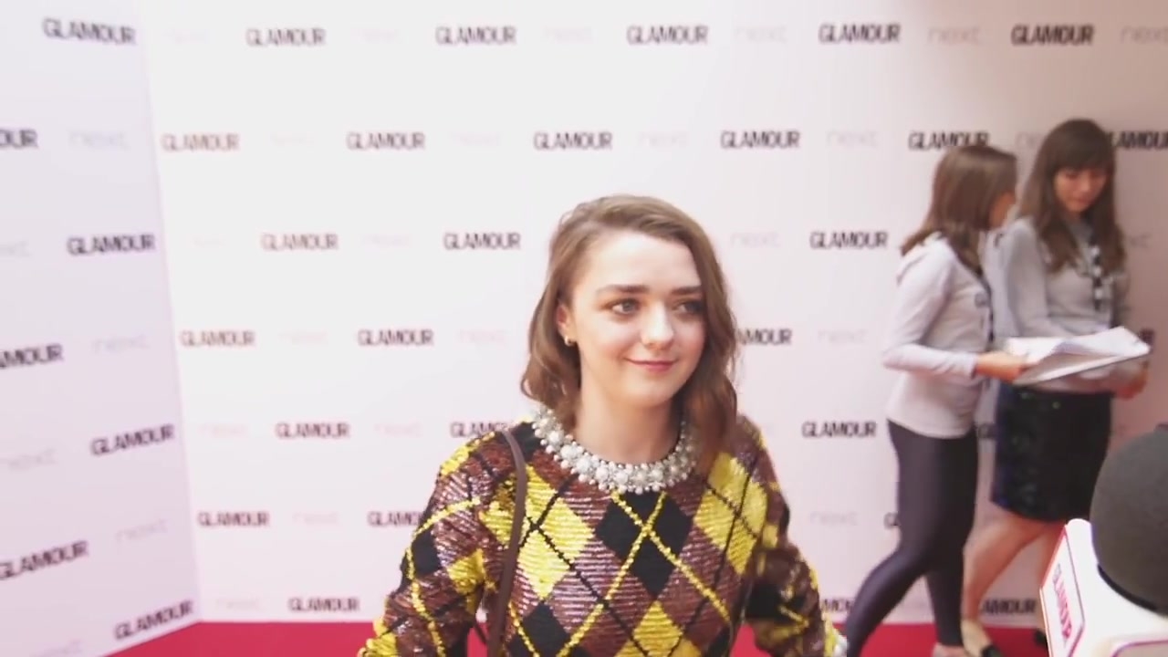 Maisie_Williams_Game_of_Thrones_Interview_Glamour_Awards_2015_10.jpg