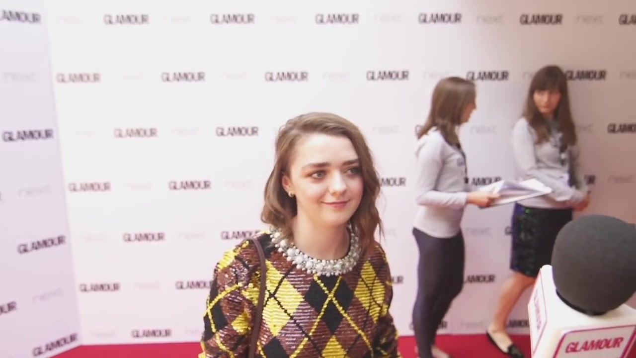 Maisie_Williams_Game_of_Thrones_Interview_Glamour_Awards_2015_12.jpg