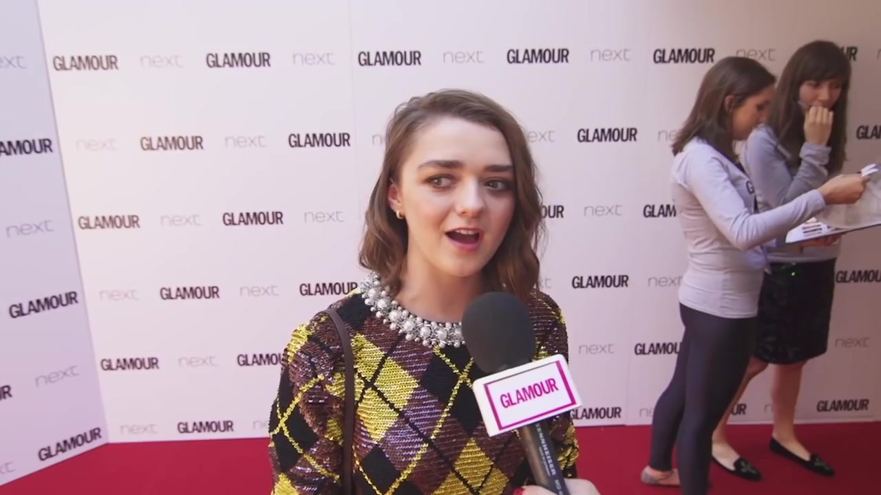 Maisie_Williams_Game_of_Thrones_Interview_Glamour_Awards_2015_158.jpg