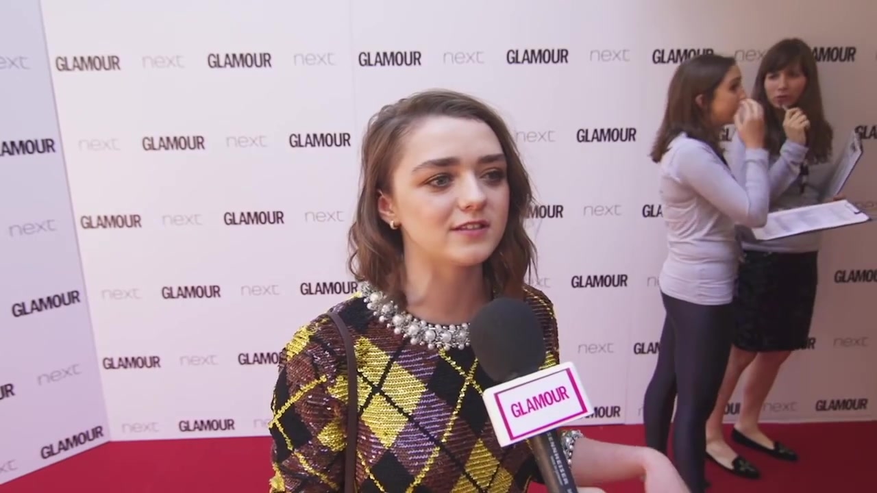 Maisie_Williams_Game_of_Thrones_Interview_Glamour_Awards_2015_166.jpg