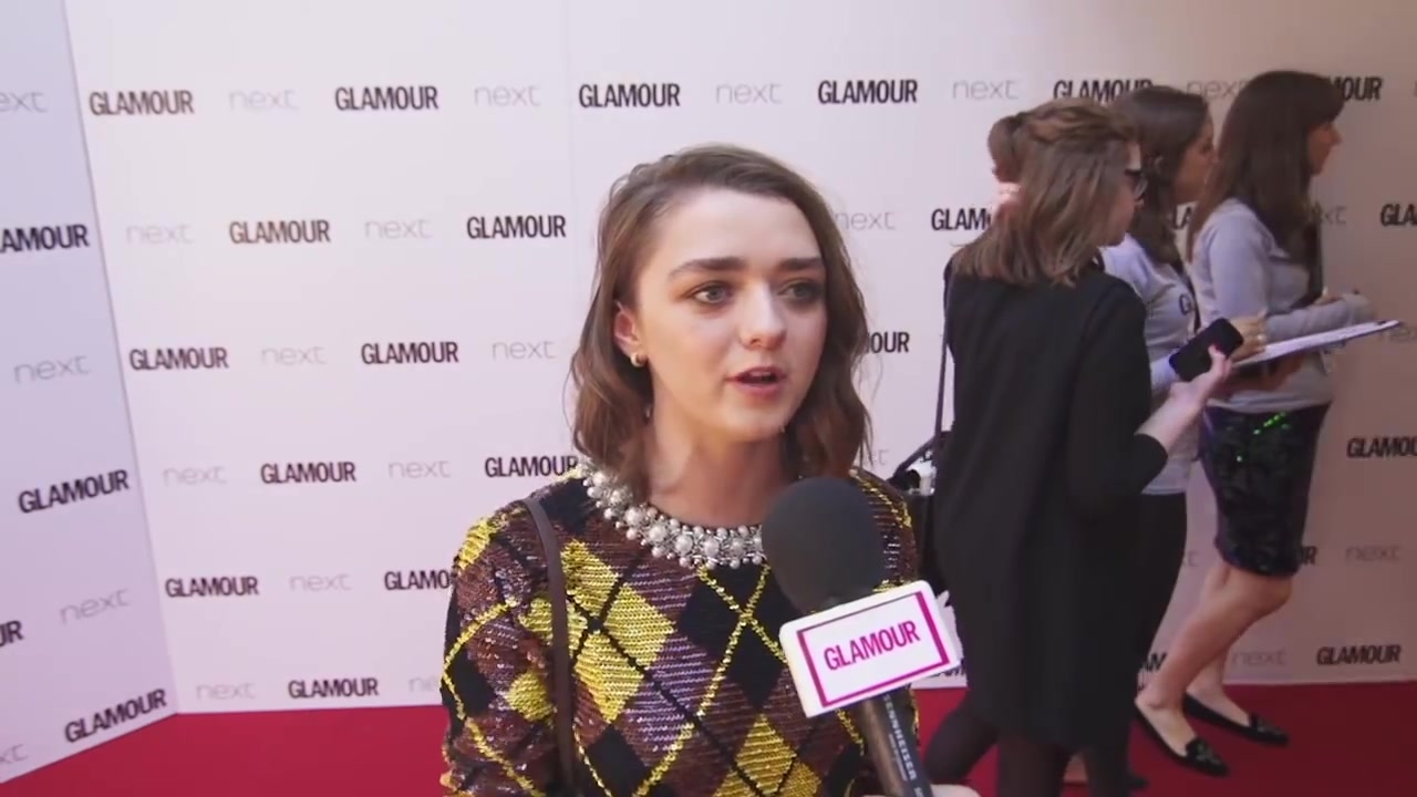 Maisie_Williams_Game_of_Thrones_Interview_Glamour_Awards_2015_183.jpg