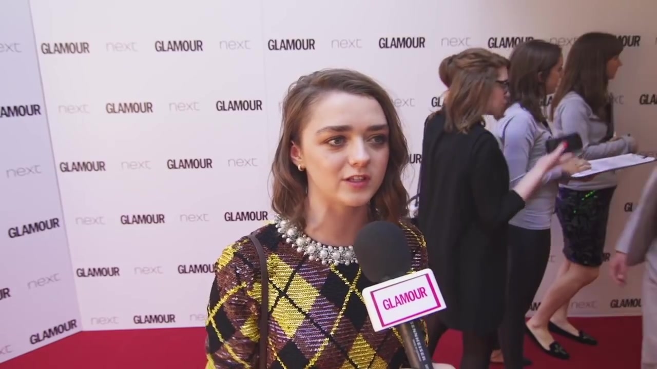 Maisie_Williams_Game_of_Thrones_Interview_Glamour_Awards_2015_184.jpg