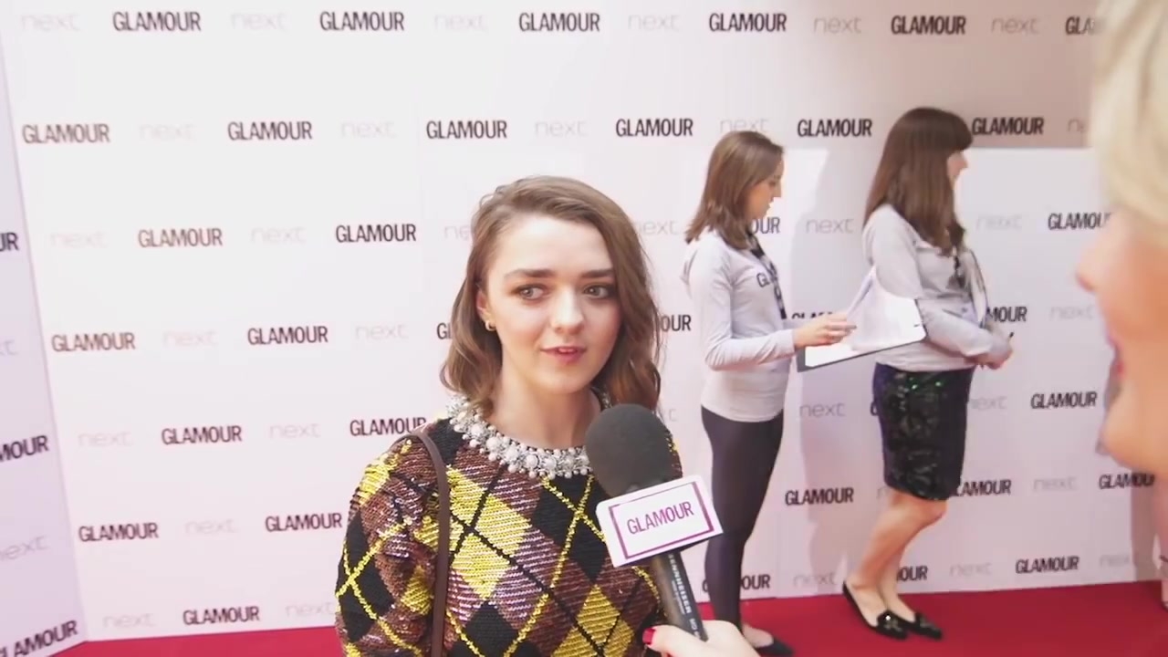 Maisie_Williams_Game_of_Thrones_Interview_Glamour_Awards_2015_22.jpg