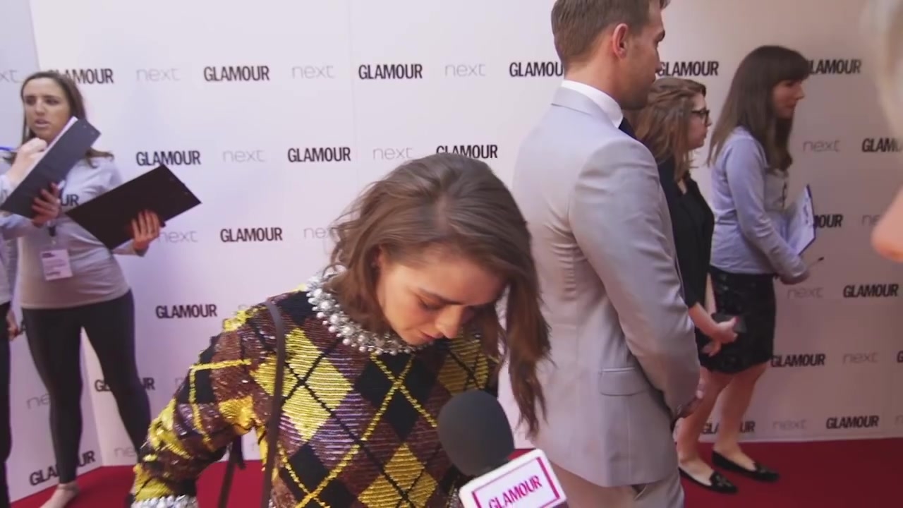 Maisie_Williams_Game_of_Thrones_Interview_Glamour_Awards_2015_221.jpg