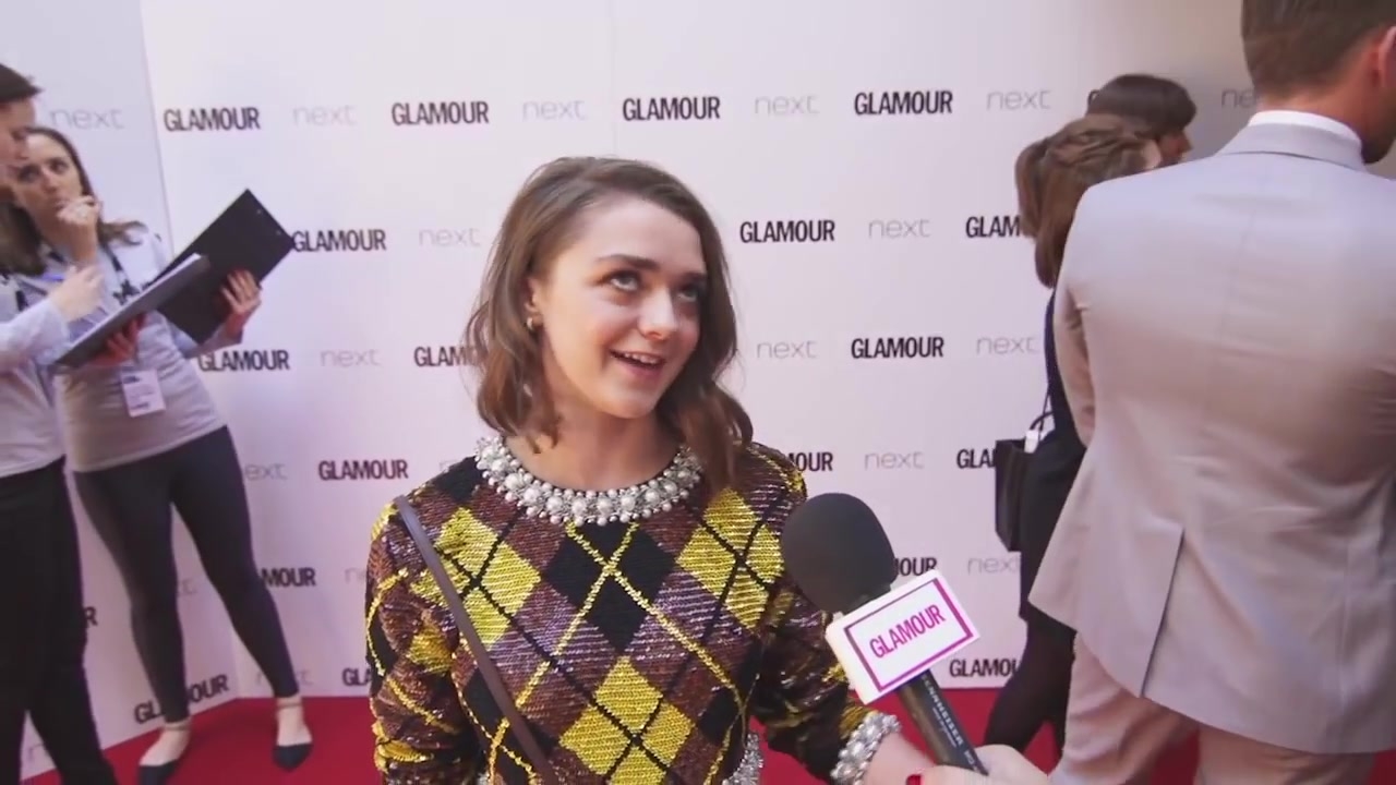 Maisie_Williams_Game_of_Thrones_Interview_Glamour_Awards_2015_259.jpg