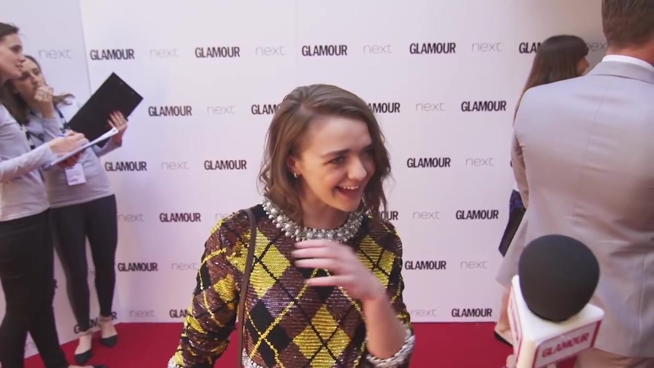 Maisie_Williams_Game_of_Thrones_Interview_Glamour_Awards_2015_270.jpg