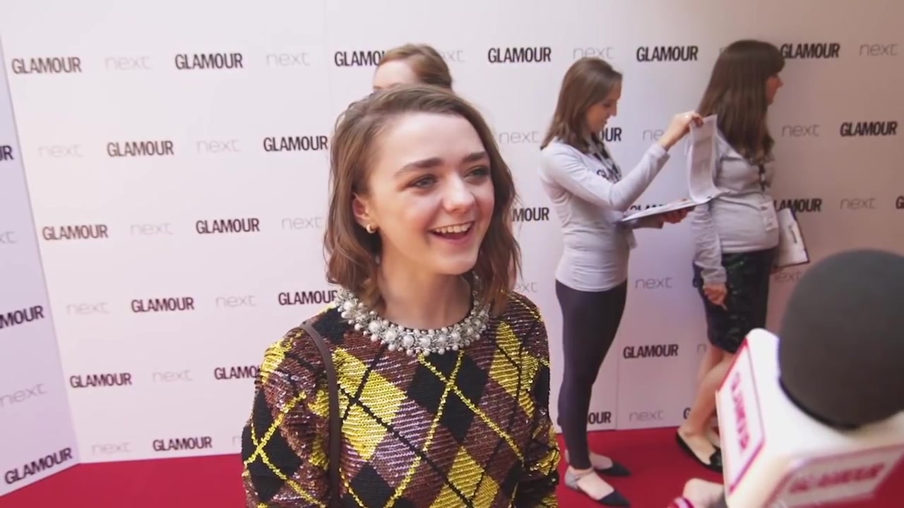 Maisie_Williams_Game_of_Thrones_Interview_Glamour_Awards_2015_59.jpg
