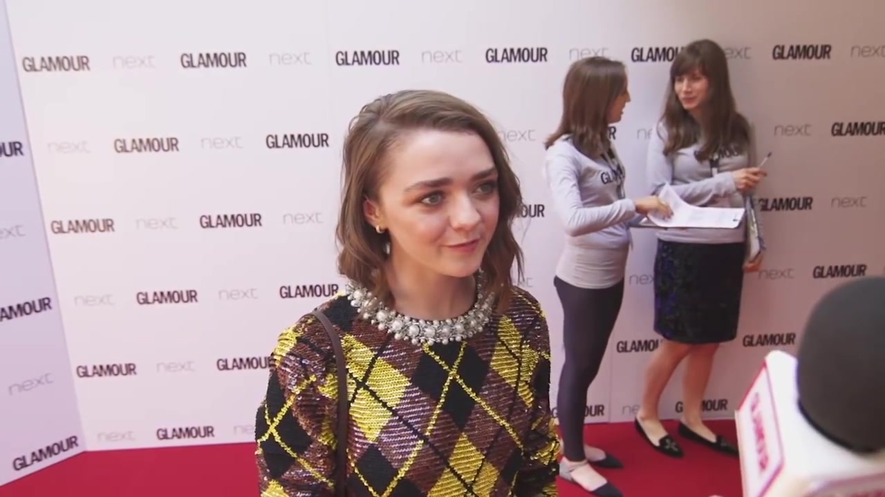Maisie_Williams_Game_of_Thrones_Interview_Glamour_Awards_2015_67.jpg