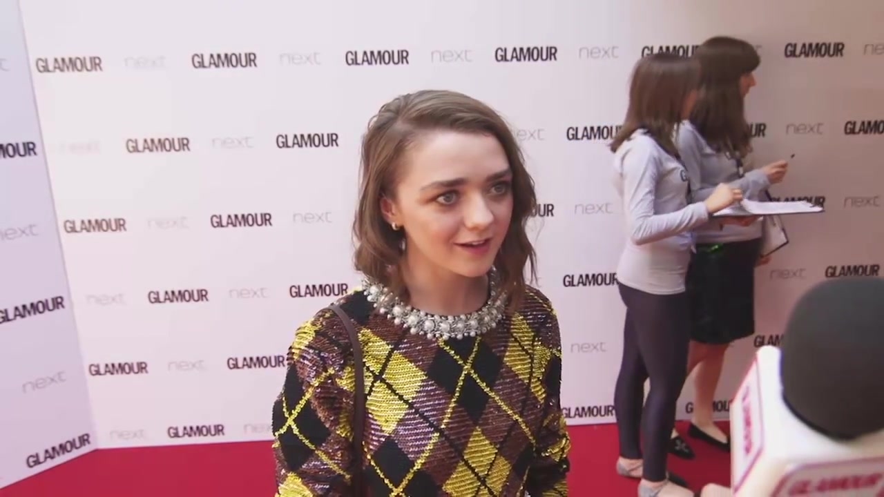 Maisie_Williams_Game_of_Thrones_Interview_Glamour_Awards_2015_73.jpg